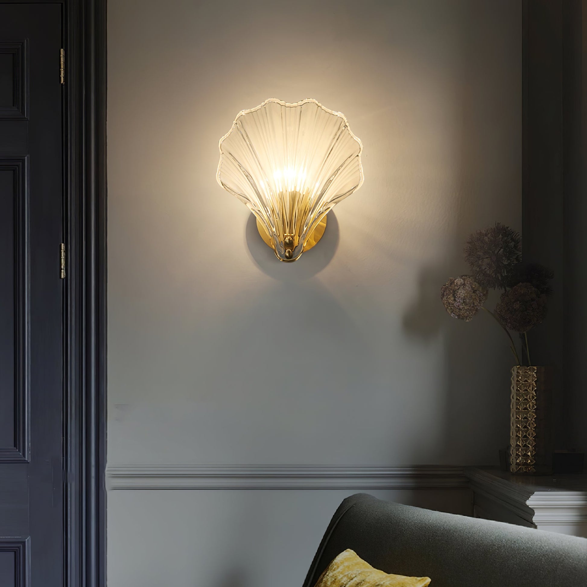 Shell Wall Light Fixture - Coastal Nautical Design for Living Room, Bedroom & Hallway Lighting