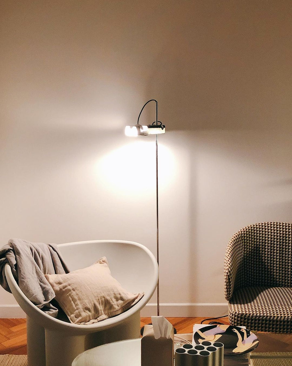 Spider Floor Lamp | Adjustable Metal Reflector with LED Bulb for Indoor Use