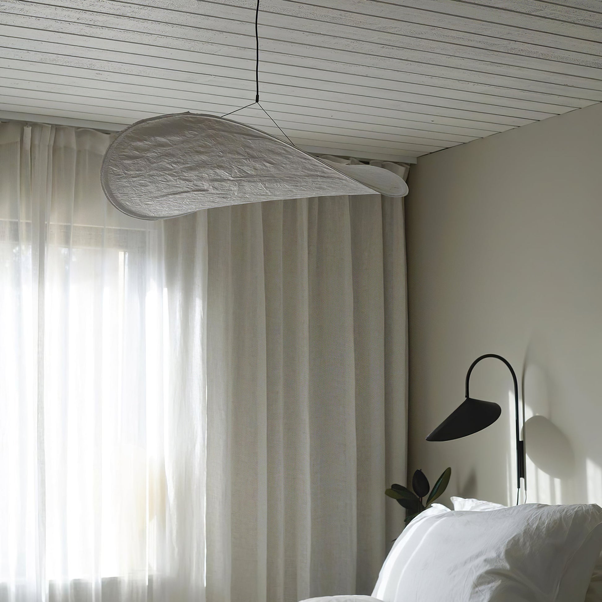 Tyvek Pendant Lamp | Dimmable, Adjustable Height & Ideal for Modern Home Decor
