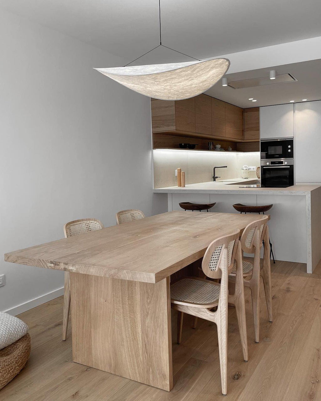 Tyvek Pendant Lamp | Dimmable, Adjustable Height & Ideal for Modern Home Decor