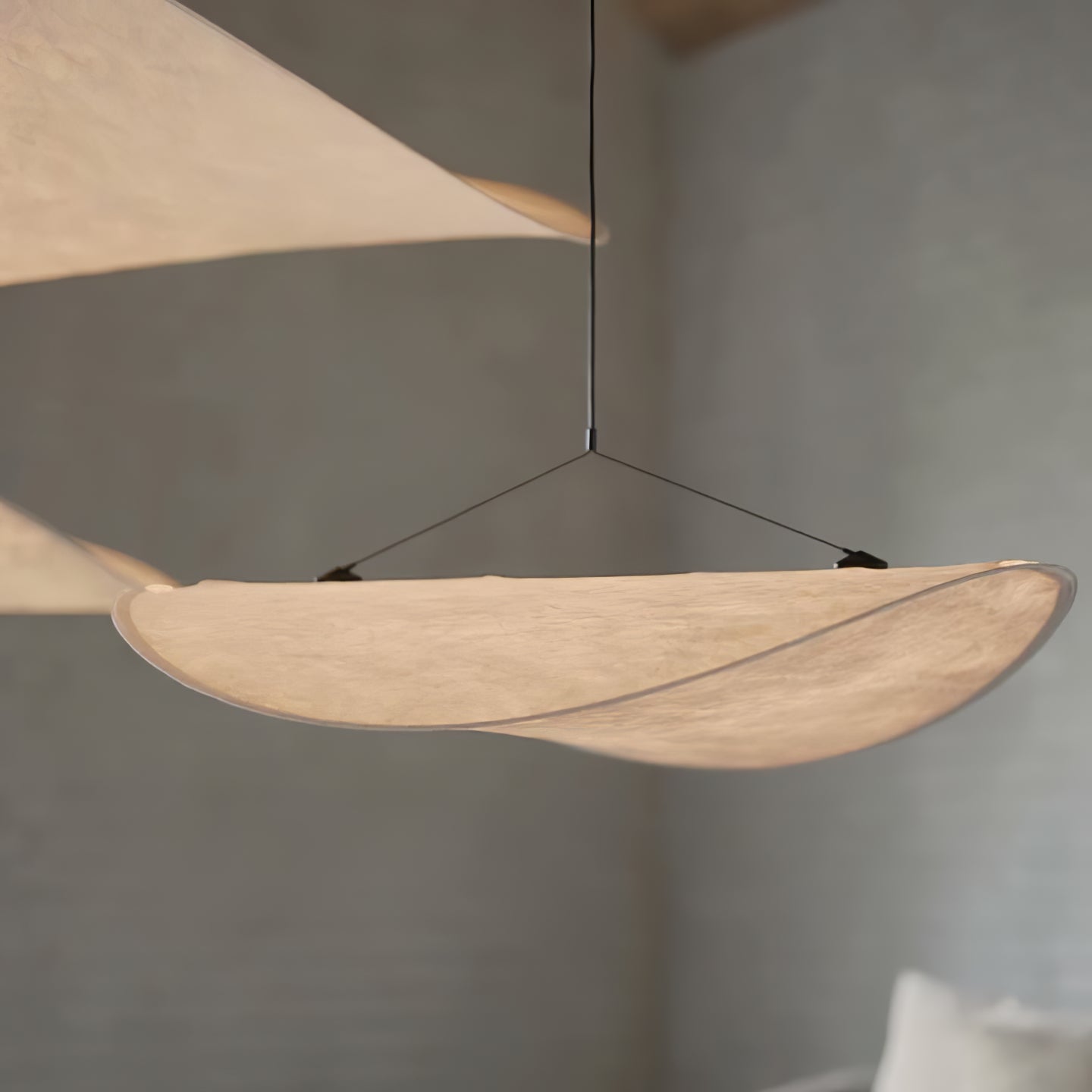 Tyvek Pendant Lamp | Dimmable, Adjustable Height & Ideal for Modern Home Decor