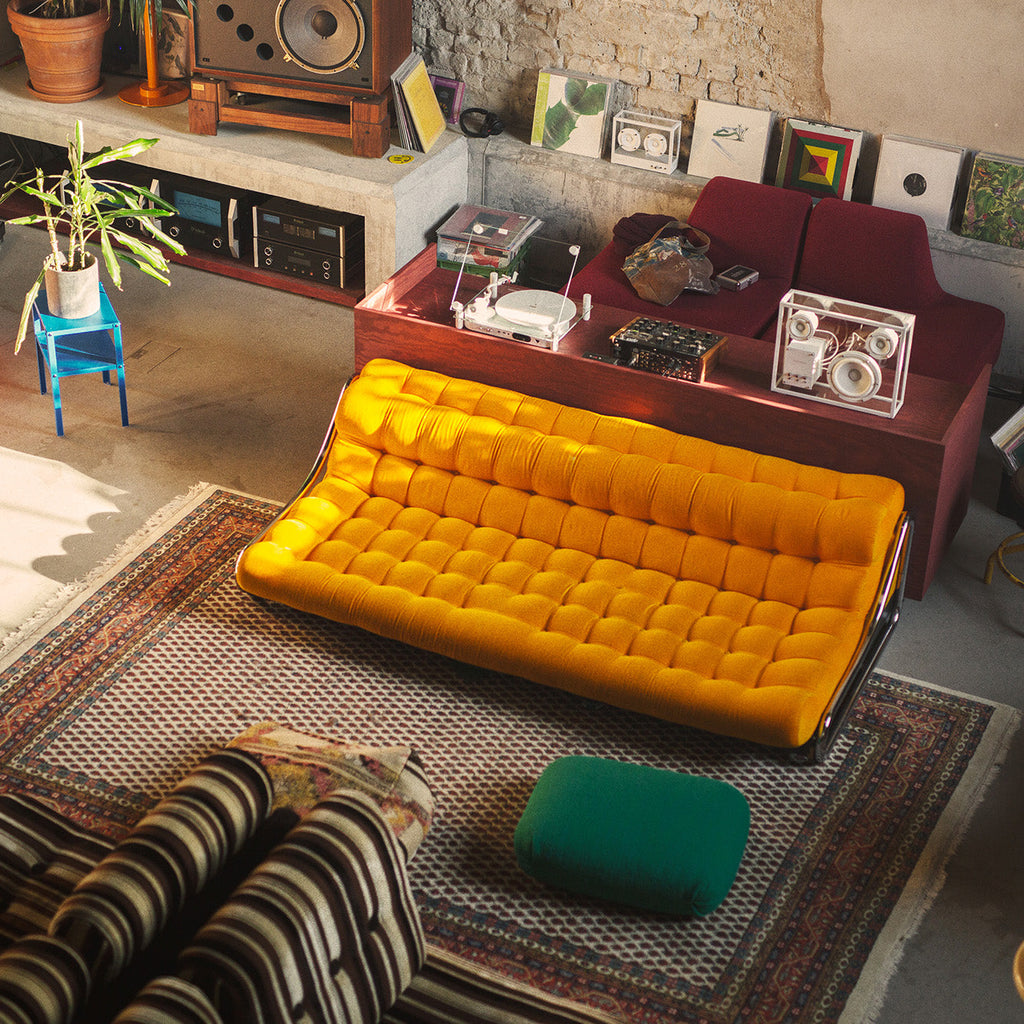 Transparent Acrylic Turntable for Vinyl Records & DJ Use - Lightweight, Durable Design