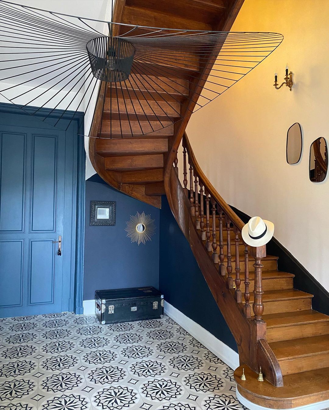 Vertigo Pendant Light Fixture - Modern Adjustable Hanging Lamp for Dining Room, Kitchen, and Living Spaces