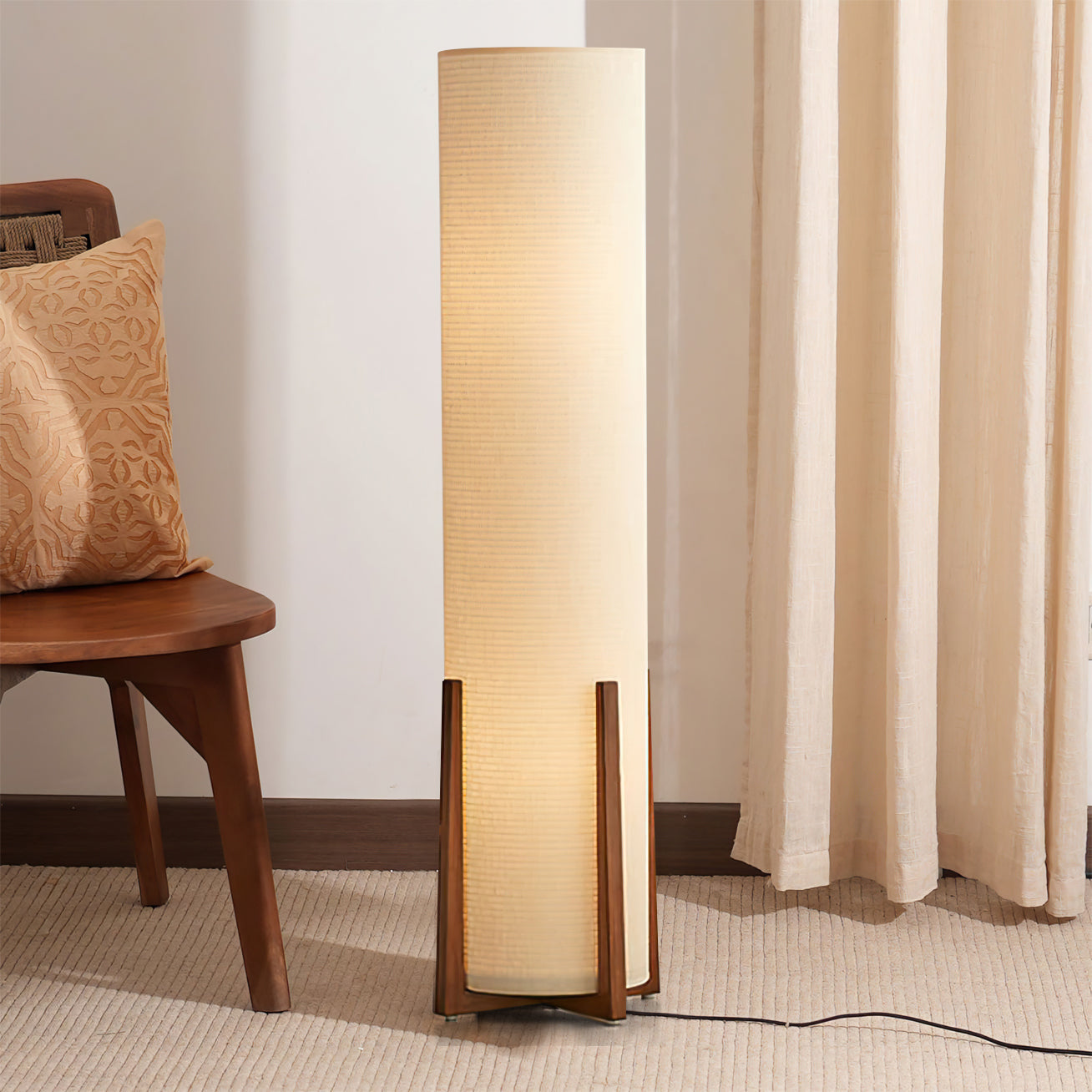 Natural Weave Floor Lamp - Handcrafted Rattan Lighting Fixture for Living Room & Bedroom Decor