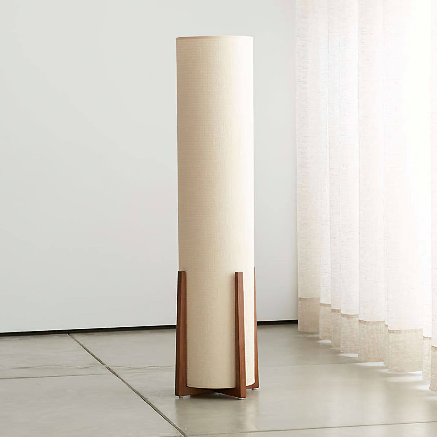 Natural Weave Floor Lamp - Handcrafted Rattan Lighting Fixture for Living Room & Bedroom Decor