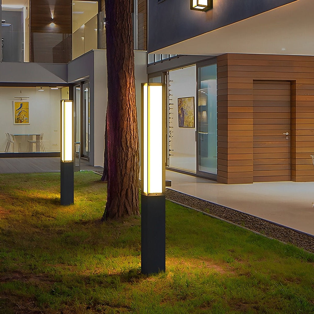 Solar Waterproof Metal High Pole Street Lights for Outdoor Pathway & Garden Illumination