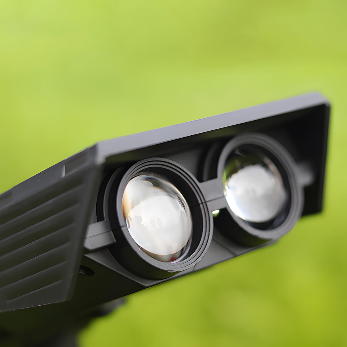Waterproof LED Solar Multi-Zoom Spot Light for Outdoor Landscape Lighting & Garden Illumination