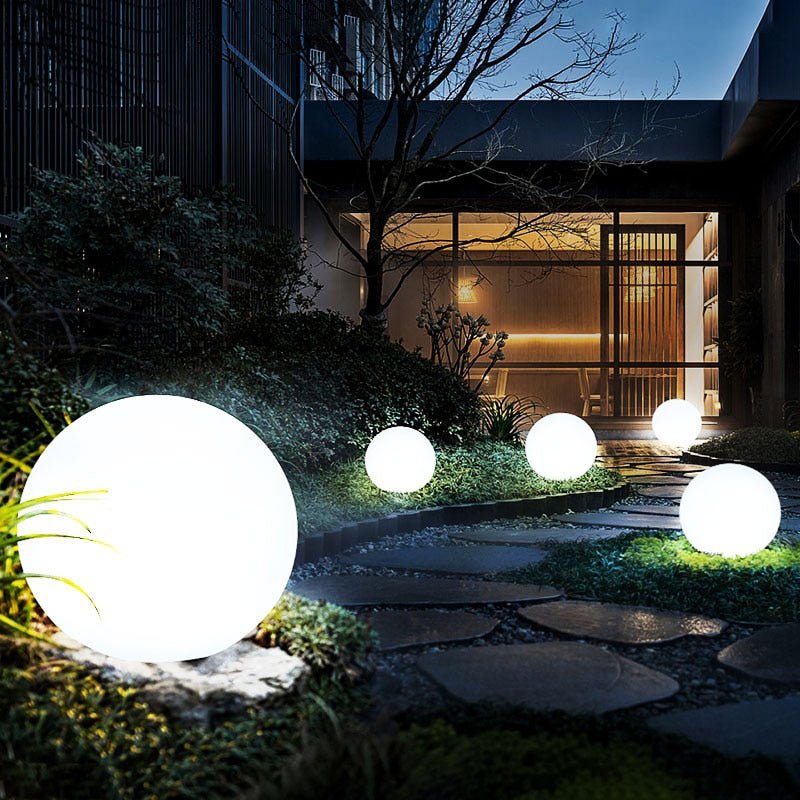 Solar Waterproof Globe Light for Outdoor Garden, Patio, and Landscape Lighting