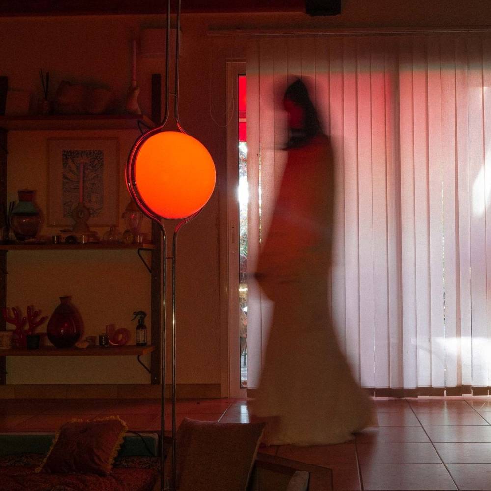 LED Floor to Ceiling Lamp - Adjustable Height Modern Lighting for Living Room & Bedroom Decor